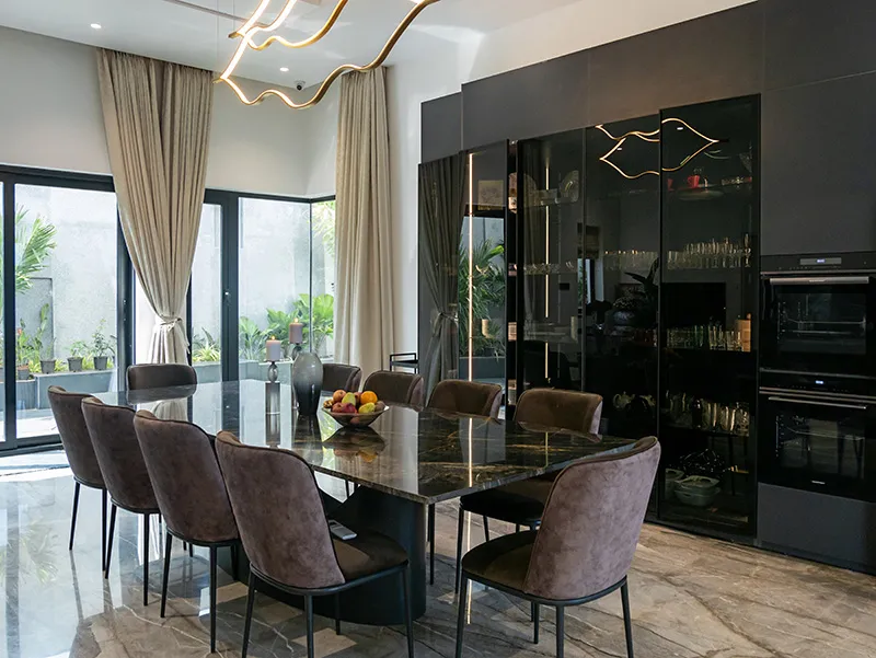 The Luxury Adobe (The Millionaire Home) The Luxury Adobe (The Millionaire Home)